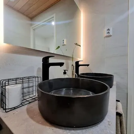 Black Pearl Apartment Rovaniemi