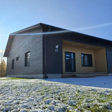 Black Pearl Apartment *