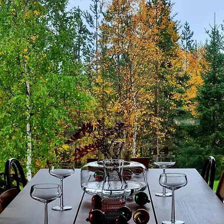 Black Pearl Apartment *